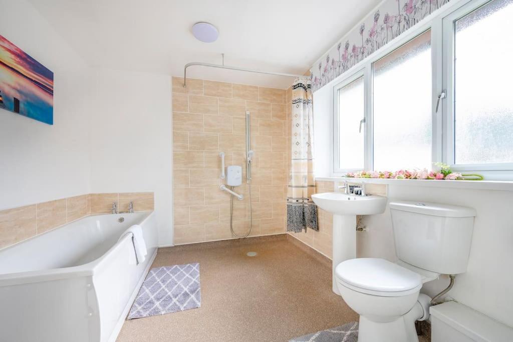 *C.Sani* Setup For Your Most Relaxed & Amazing Stay + Free Parking + Free Fast Wifi * 利兹 外观 照片