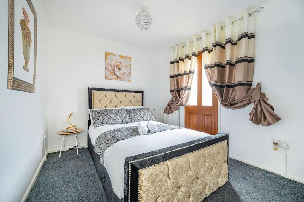 *C.Sani* Setup For Your Most Relaxed & Amazing Stay + Free Parking + Free Fast Wifi * 利兹 外观 照片