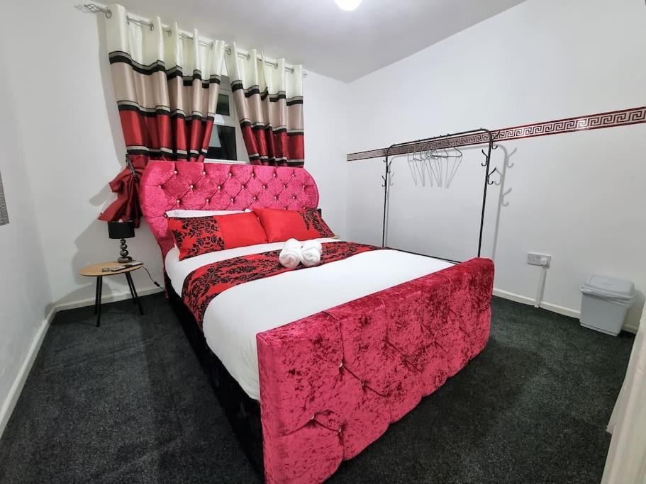 *C.Sani* Setup For Your Most Relaxed & Amazing Stay + Free Parking + Free Fast Wifi * 利兹 外观 照片